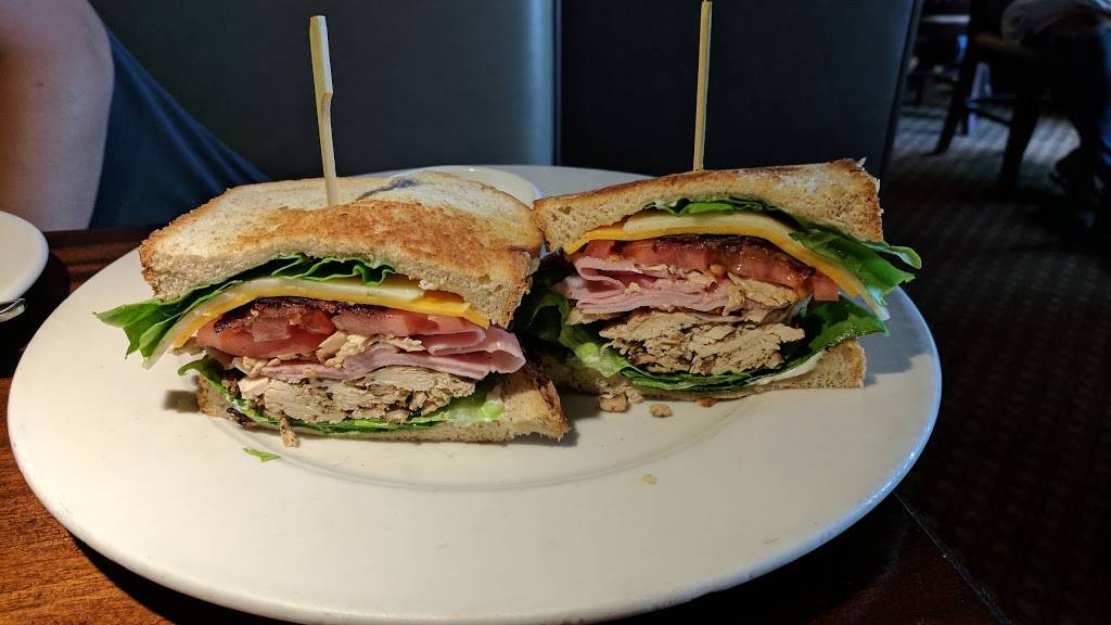 Village Tavern | restaurant | 2000 Griffith Rd, Winston-Salem, NC 27103, USA | 3367608686 OR +1 336-760-8686