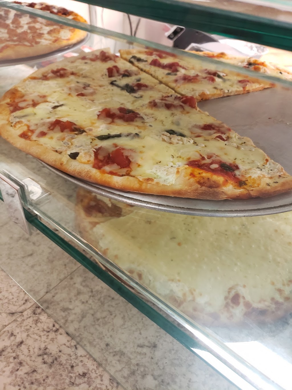 Gotta Luv It Pizzeria & Sandwich Shop | restaurant | 187 Kingston Ave, Wurtsboro, NY 12790, USA | 8458884222 OR +1 845-888-4222