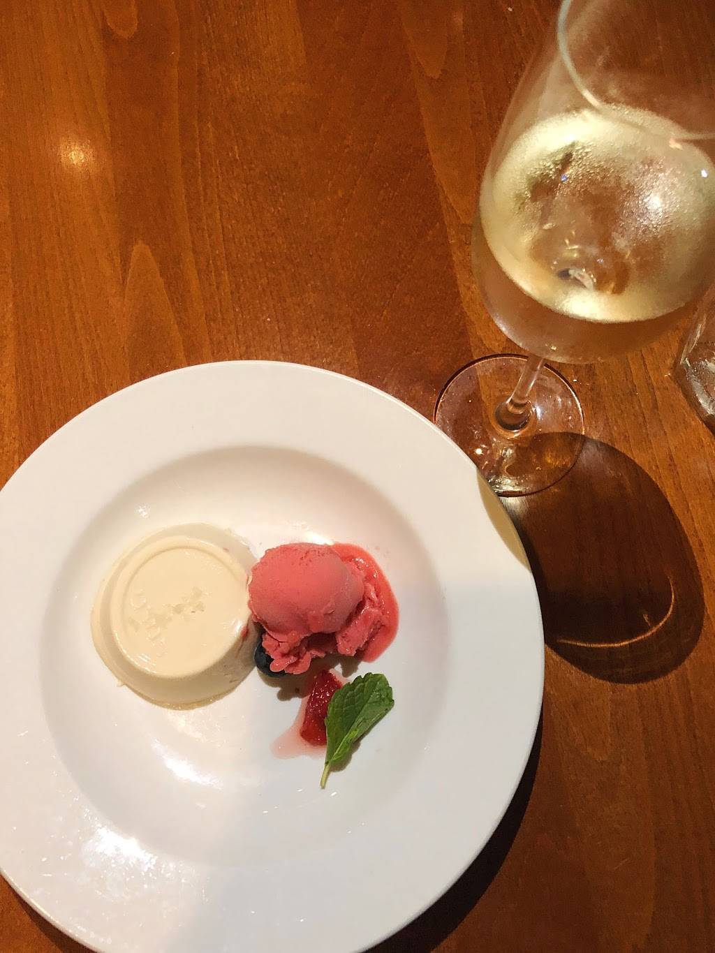 Vino Italian Tapas & Wine Bar | restaurant | 500 Ala Moana Blvd #6f, Honolulu, HI 96813, USA | 8085248466 OR +1 808-524-8466