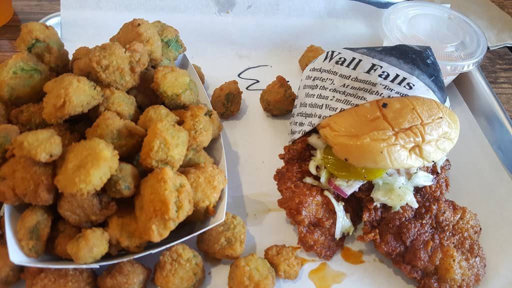 Wooboi Hot Chicken | restaurant | 139 Spring St #1, Herndon, VA 20170, USA | 7034353703 OR +1 703-435-3703