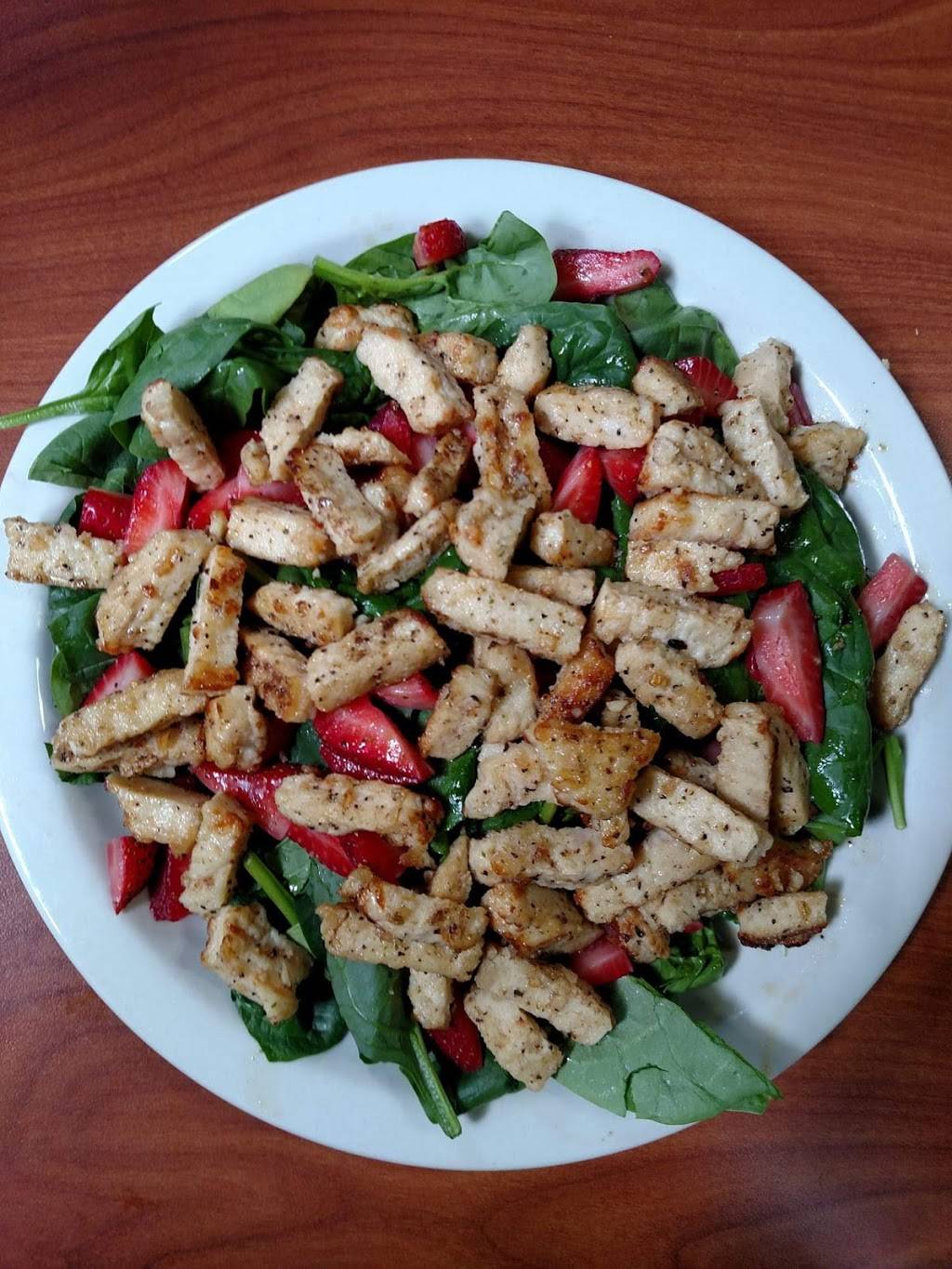 Mountain Top Bar & Grill | restaurant | 2475 Westel Rd, Rockwood, TN 37854, USA | 8653542140135 OR +1 865-354-2140 ext. 135