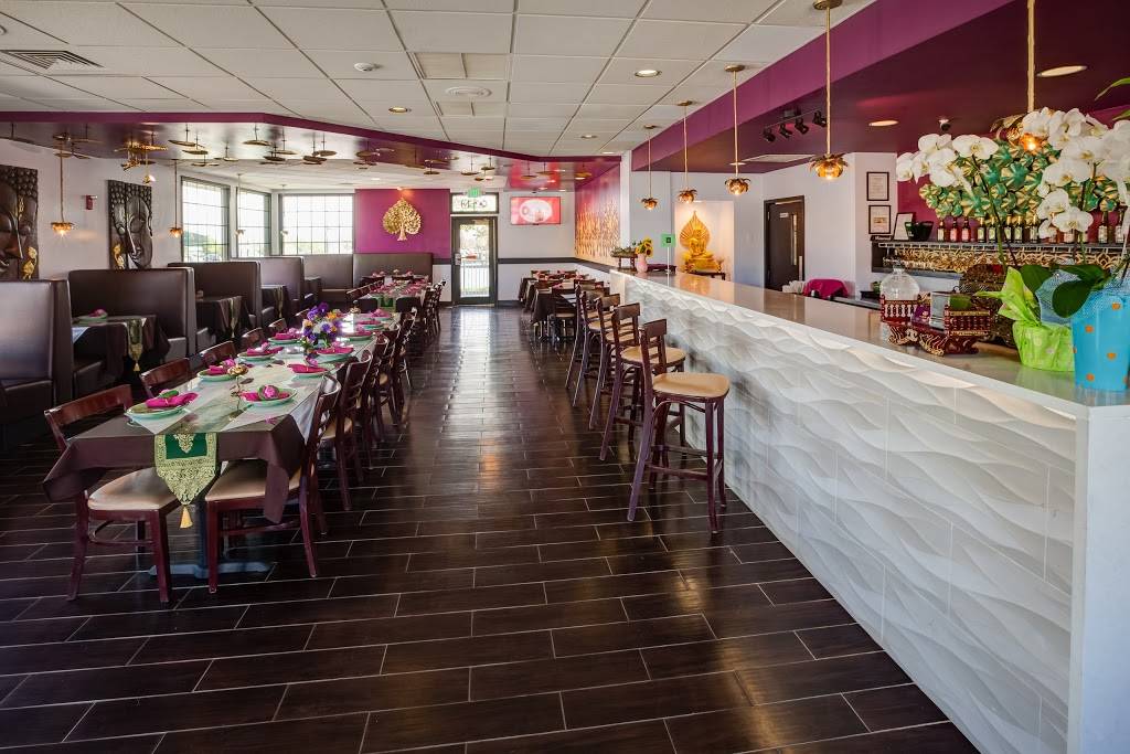 Bua Traditional Thai Cuisine | restaurant | 950 S Abilene St, Aurora, CO 80012, USA | 7202629923 OR +1 720-262-9923