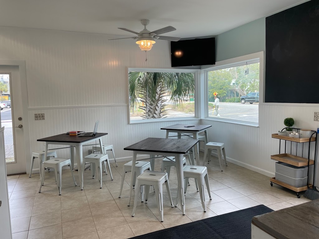 The Sammich Shack | restaurant | 2429 E 2nd St, Gulf Shores, AL 36542, USA | 2519482363 OR +1 251-948-2363