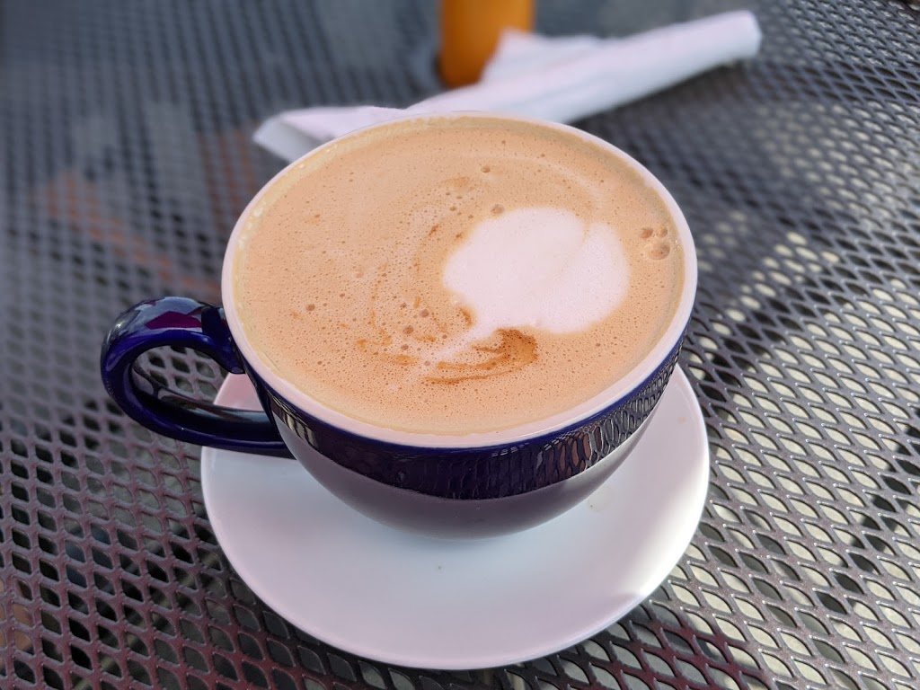 Mami Luzs Café | cafe | 168 Middlesex Rd, Tyngsborough, MA 01879, USA | 9784142030 OR +1 978-414-2030