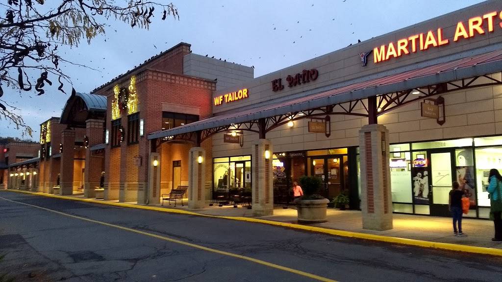 El Patio | restaurant | 5240 Randolph Rd, Rockville, MD 20852, USA | 3012319225 OR +1 301-231-9225