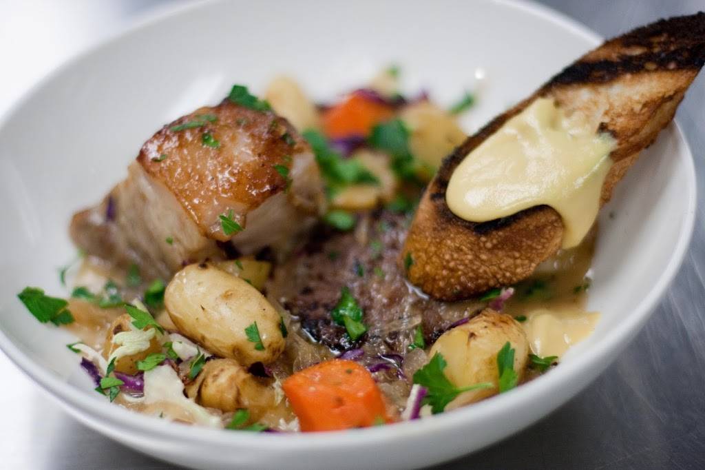 Les Marchands Restaurant & Wine Shop | restaurant | 131 Anacapa St B, Santa Barbara, CA 93101, USA | 8052840380 OR +1 805-284-0380