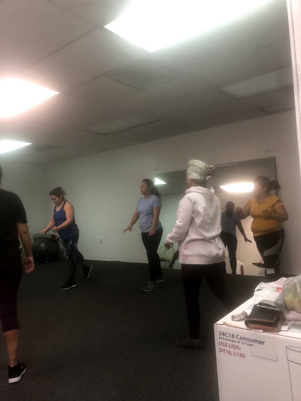 Club de nutrición Herbalife & zumba - Esther | restaurant | 3650 W Camelback Rd, Phoenix, AZ 85019, USA | 6026123372 OR +1 602-612-3372