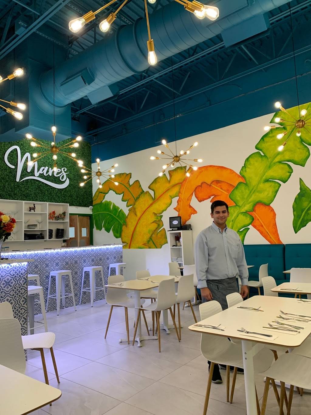 Mares Real Peruvian Cuisine | restaurant | 13586 Village Park Dr #302, Orlando, FL 32837, USA | 4077309539 OR +1 407-730-9539