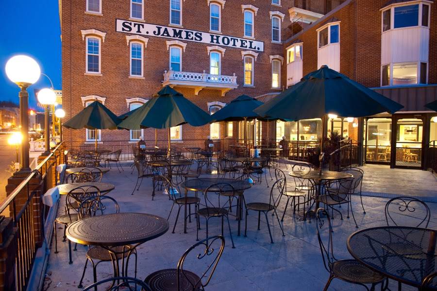 The Veranda | night club | 406 Main St, Red Wing, MN 55066, USA | 6513855544 OR +1 651-385-5544