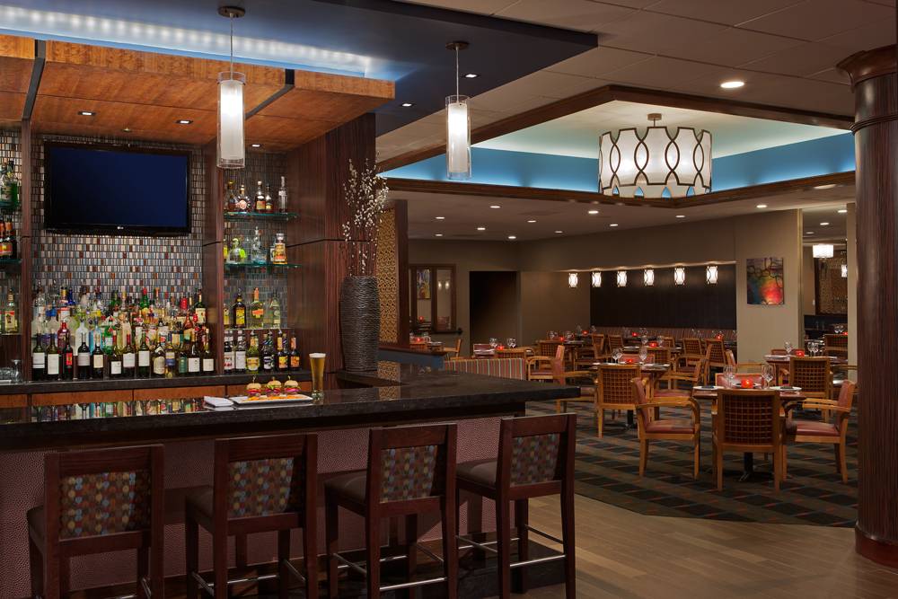 Trade Restaurant and Bar | restaurant | 132 E Trade St, Charlotte, NC 28202, USA | 7043770400 OR +1 704-377-0400