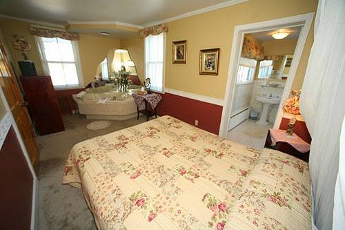 Restaurant & Auberge Chez Girard | restaurant | 18 Rue Principale O, Sainte-Agathe-des-Monts, QC J8C 1A3, Canada | 8193260922 OR +1 819-326-0922