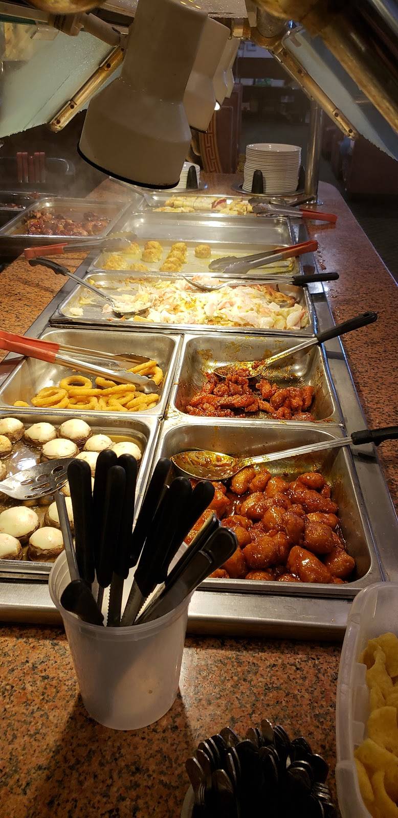 China House Buffet | meal takeaway | 1325 Bass Pro Drive, St Charles, MO 63301, USA | 6367248388 OR +1 636-724-8388