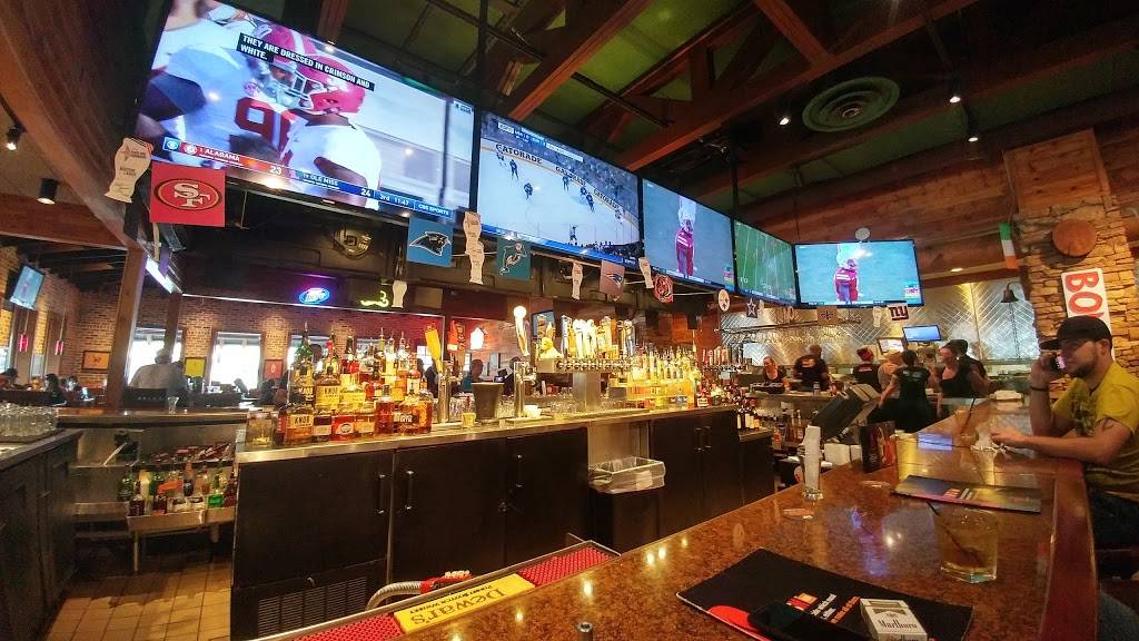 Smokey Bones Bar & Fire Grill | meal takeaway | 136 Brandon Town Center Dr, Brandon, FL 33511, USA | 8136553400 OR +1 813-655-3400