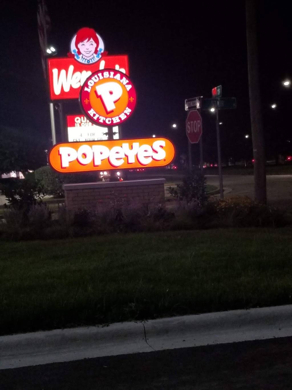Popeyes Louisiana Kitchen | restaurant | 37930 S Gratiot Ave, Clinton Twp, MI 48036, USA | 8103285288 OR +1 810-328-5288