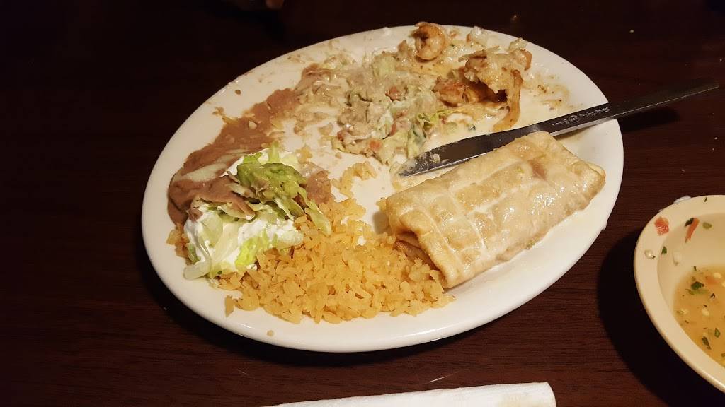 El Maguey | restaurant | 631 N Glenstone Ave, Springfield, MO 65802, USA | 4178651453 OR +1 417-865-1453