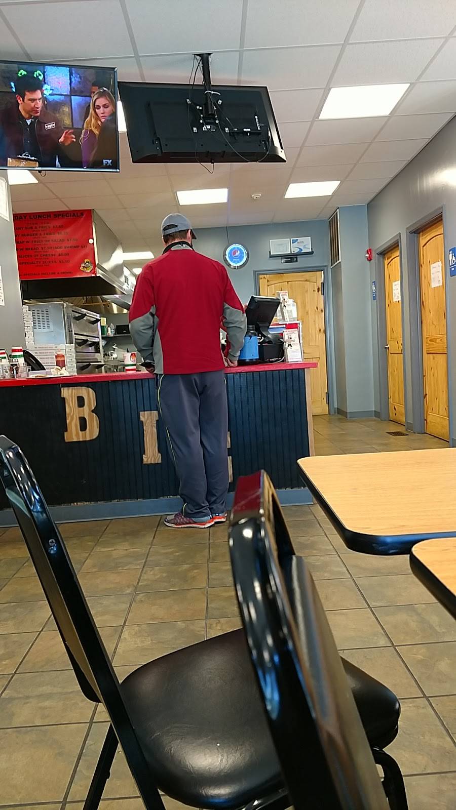 Big Richards | restaurant | 39 Richard Ave, Shippensburg, PA 17257, Shippensburg, PA 17257, USA | 7173003737 OR +1 717-300-3737