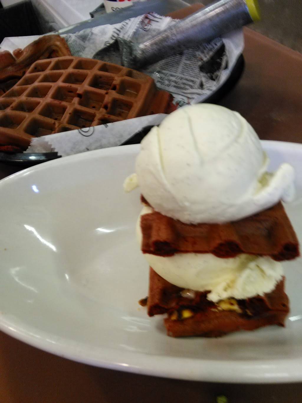 The Porch In Socastee | restaurant | 4211 Peachtree Rd, Myrtle Beach, SC 29588, USA | 8432366060 OR +1 843-236-6060