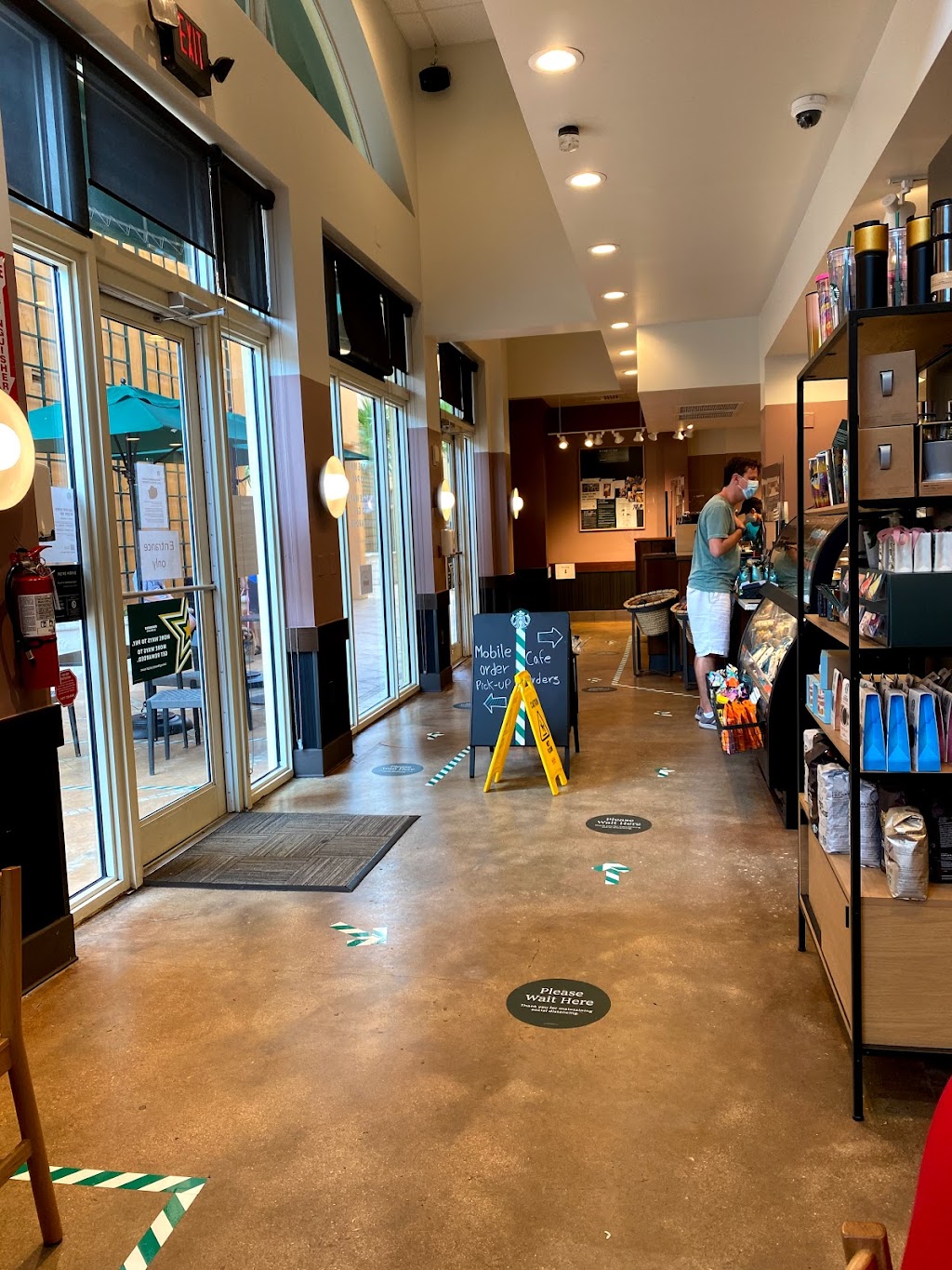 Starbucks | cafe | 200 Crandon Blvd, Key Biscayne, FL 33149, USA | 3053613496 OR +1 305-361-3496