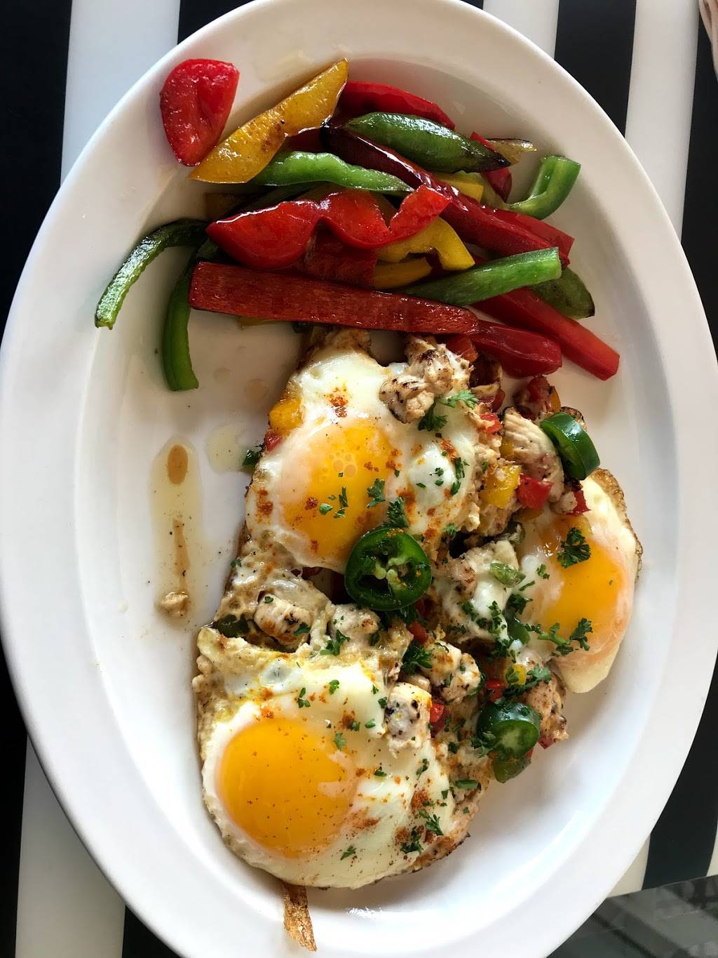 Family Fresh Cafe | meal delivery | 18288 Collins Ave, Sunny Isles Beach, FL 33160, USA | 3059330199 OR +1 305-933-0199