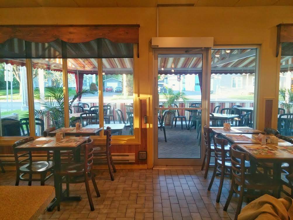 Restaurant Le Villageois (Saint-Germain-De-Grantham) | restaurant | 267 Chemin Yamaska, Saint-Germain-de-Grantham, QC J0C 1K0, Canada | 8193952034 OR +1 819-395-2034