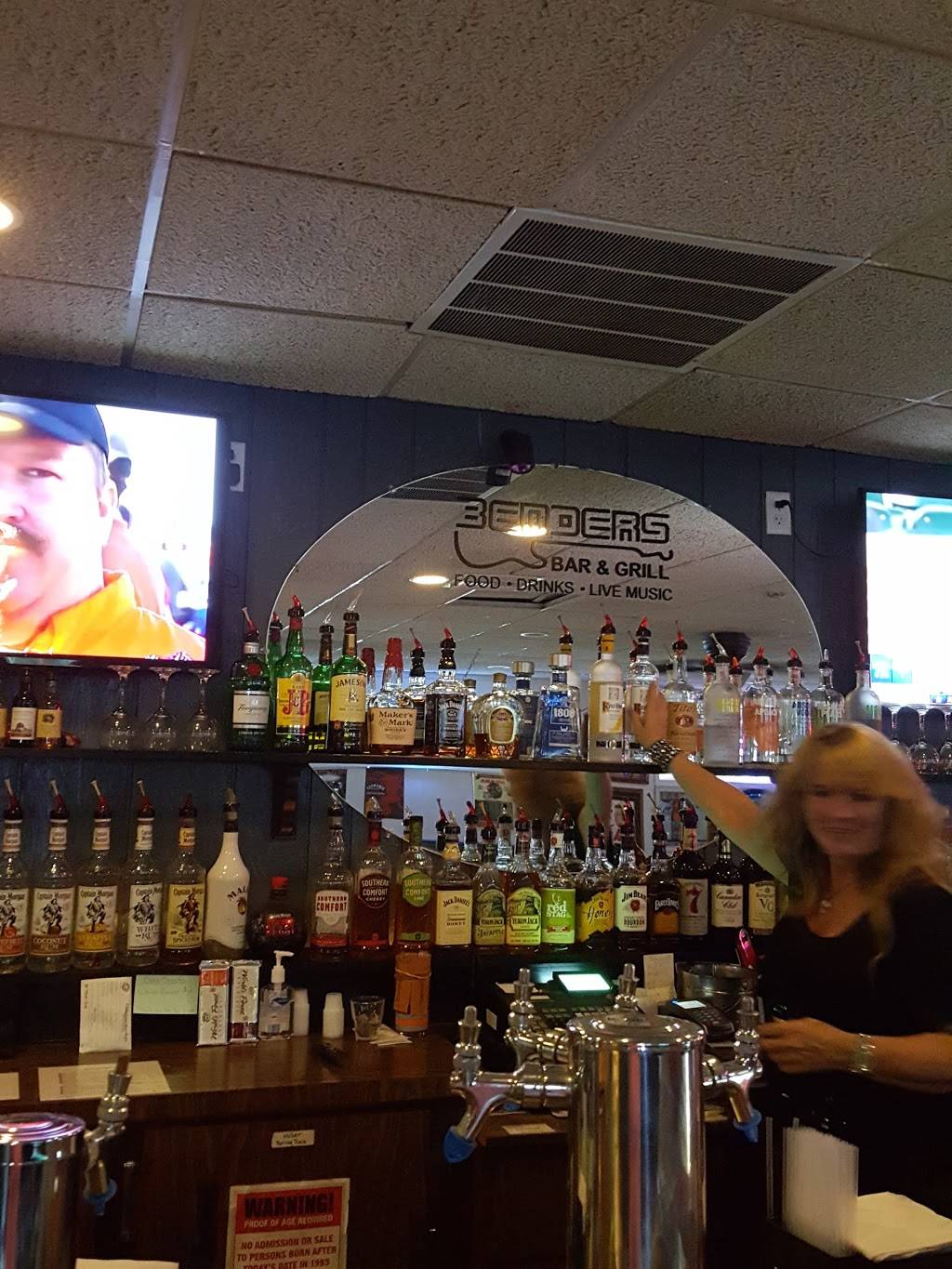 Benders Bar | restaurant | 409 E Northwater St, Silver Lake, WI 53170, USA | 2628855070 OR +1 262-885-5070