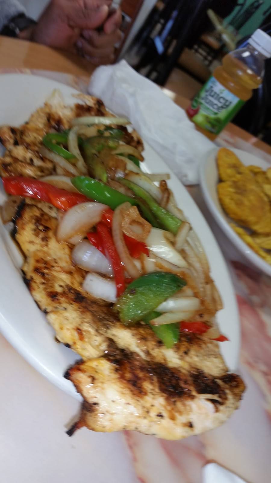 El Castillo Del Caribe | restaurant | 346 Ridge Ave, Allentown, PA 18102, USA | 6107762014 OR +1 610-776-2014