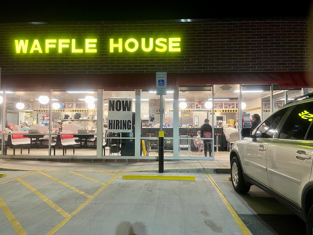 Waffle House | restaurant | 901 E Butler Rd, Mauldin, SC 29607, USA | 8642140543 OR +1 864-214-0543
