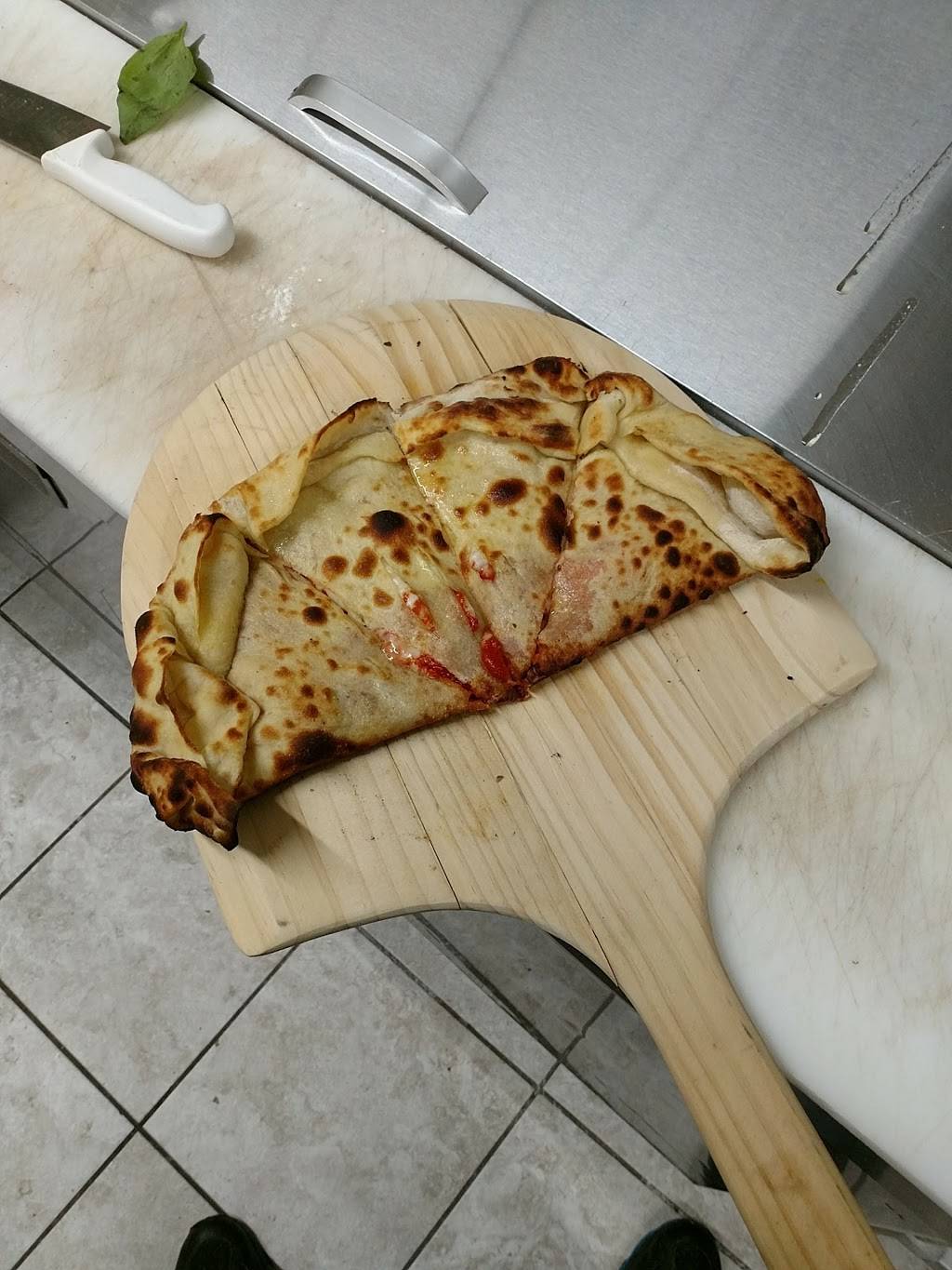 1724 Downtown Bar & Grill | restaurant | 1724 Market St, Redding, CA 96001, USA | 5307681571 OR +1 530-768-1571