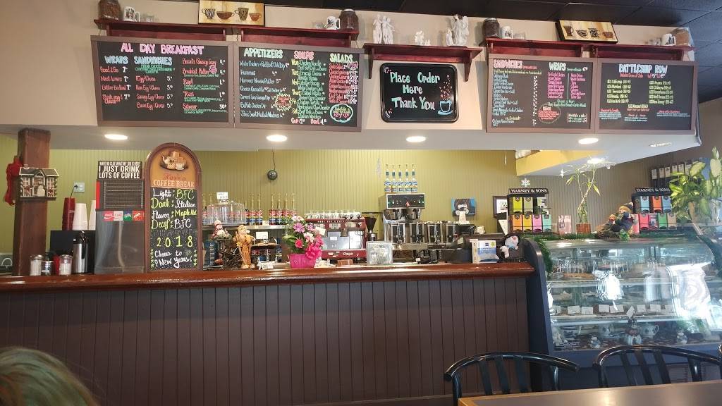 Bedford Falls Cafe | cafe | 720 Broadway Ave, Bedford, OH 44146, USA | 4406589329 OR +1 440-658-9329