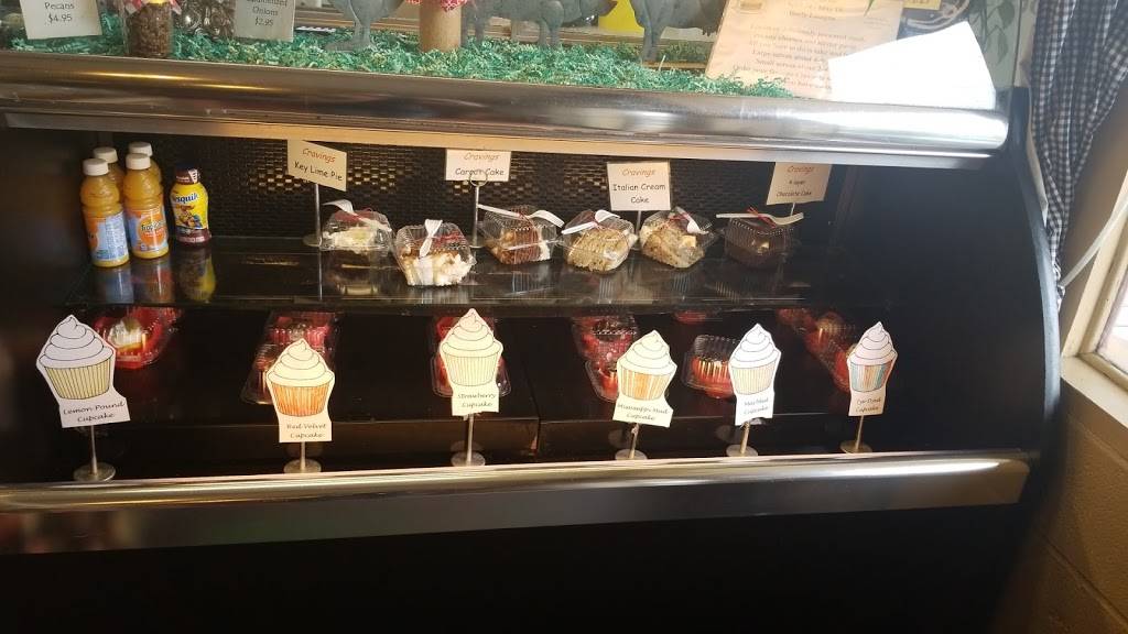 Cravings | restaurant | 712 W San Antonio St, New Braunfels, TX 78130, USA | 8306262728 OR +1 830-626-2728