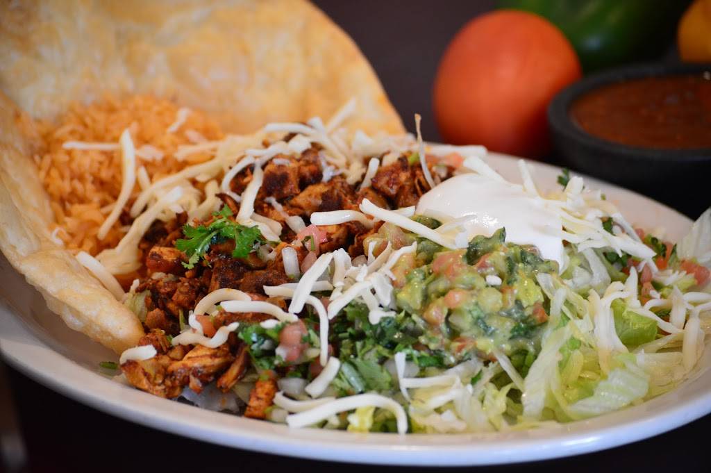 Del Valle Mexican Restaurant | restaurant | 2000 Sebastopol Rd, Santa Rosa, CA 95407, USA | 7075951081 OR +1 707-595-1081