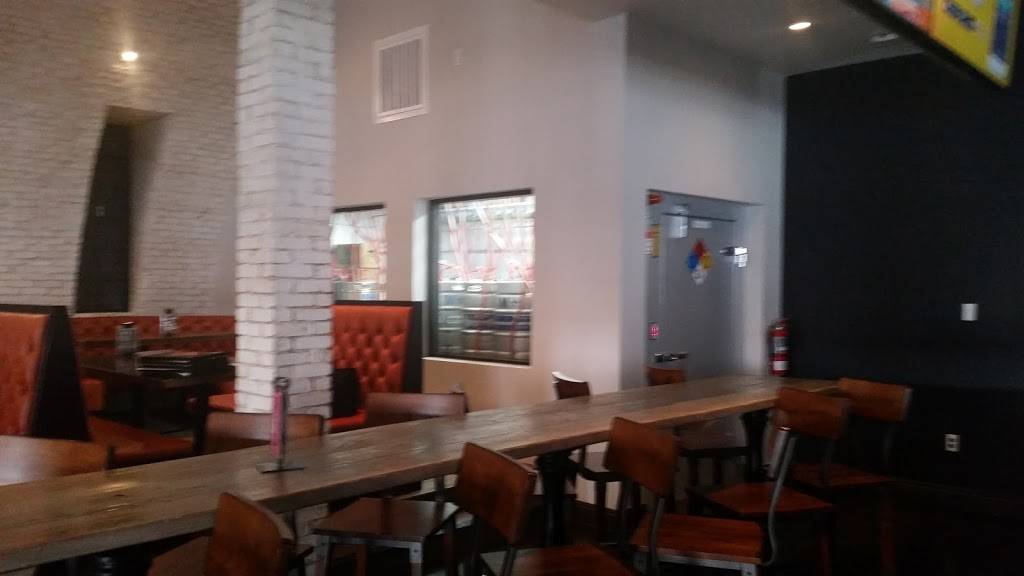 PKWY Tavern District | restaurant | 2235 Village Walk Dr #141, Henderson, NV 89052, USA | 7023072694 OR +1 702-307-2694