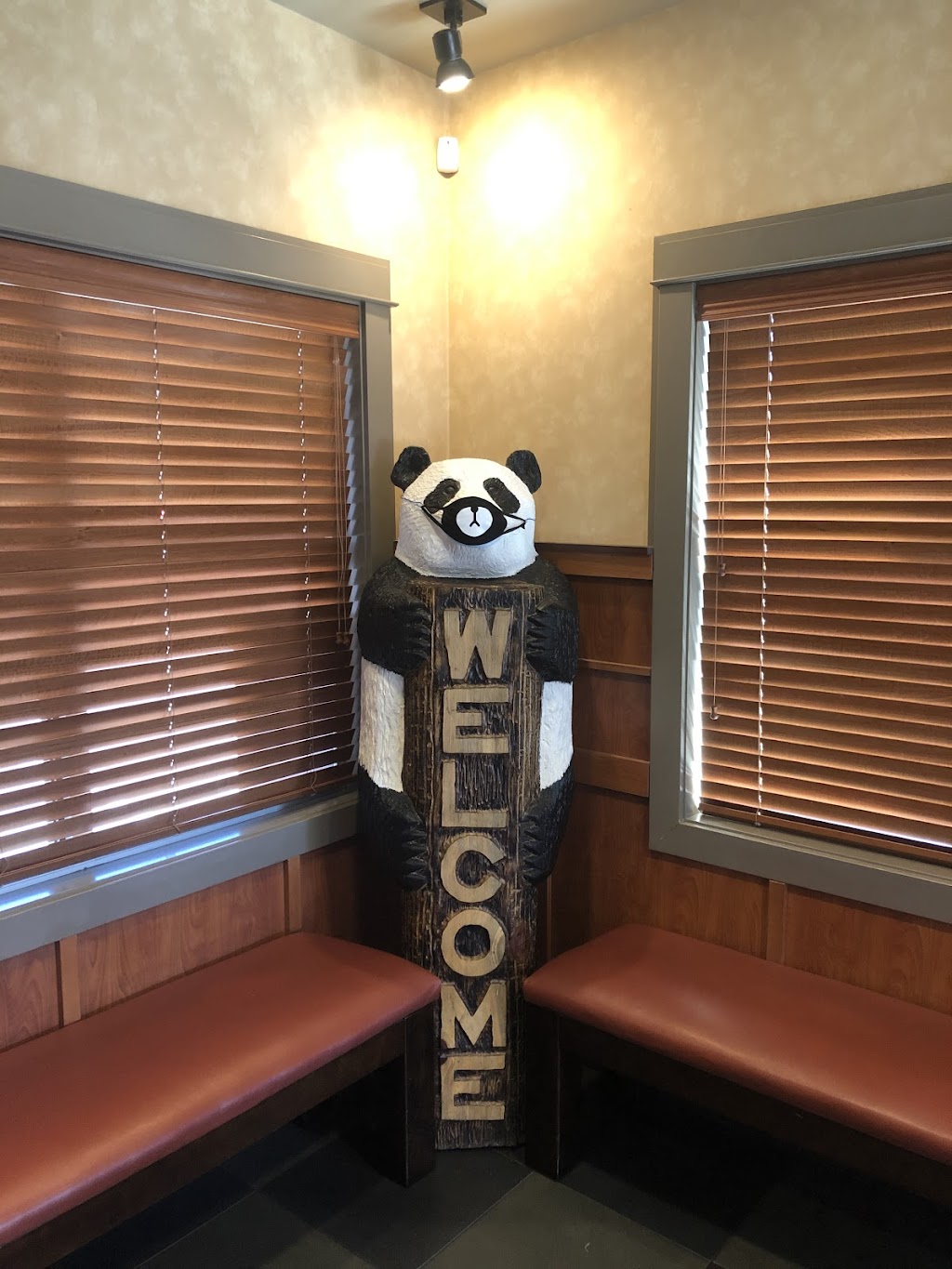 Chans Of Bend | restaurant | 1005 SE 3rd St, Bend, OR 97702, USA | 5413891725 OR +1 541-389-1725