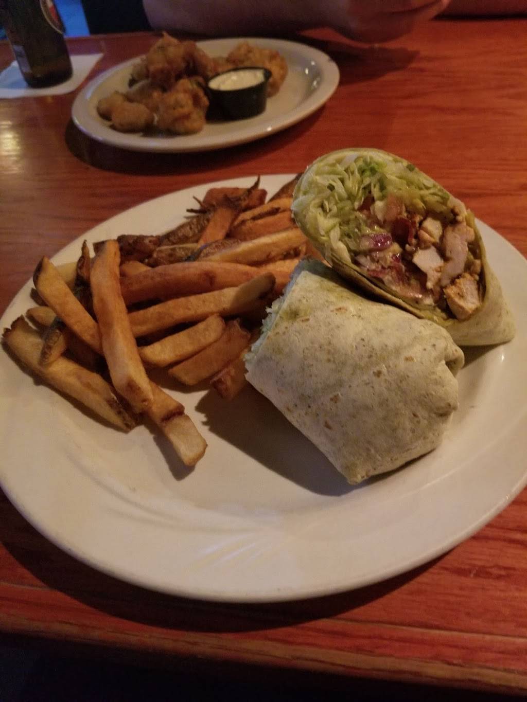 Mullens | restaurant | 7301 N Western Ave, Chicago, IL 60645, USA | 7734652113 OR +1 773-465-2113