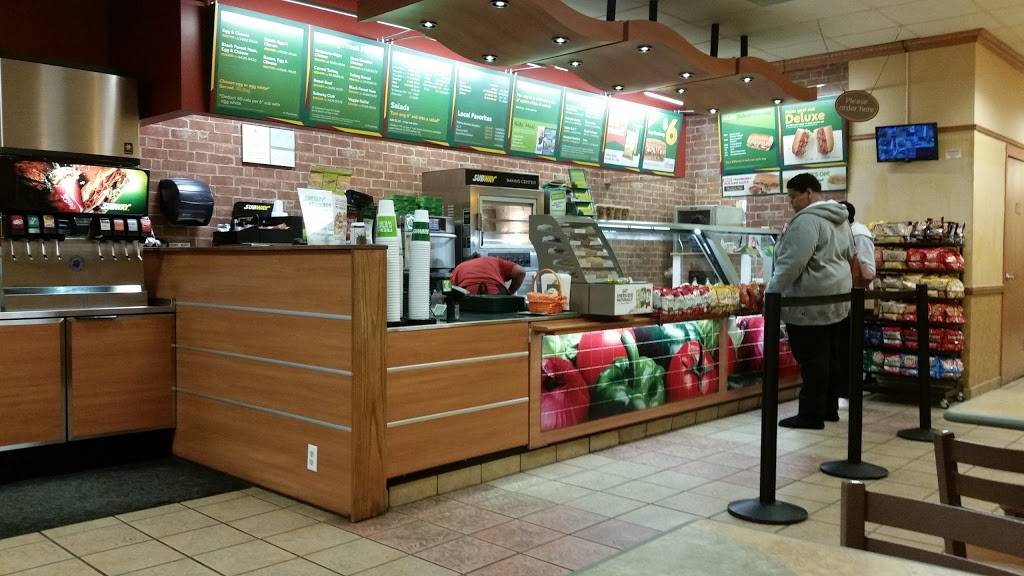 Subway | restaurant | 1810 B Peery Dr, Farmville, VA 23901, USA | 4343925914 OR +1 434-392-5914