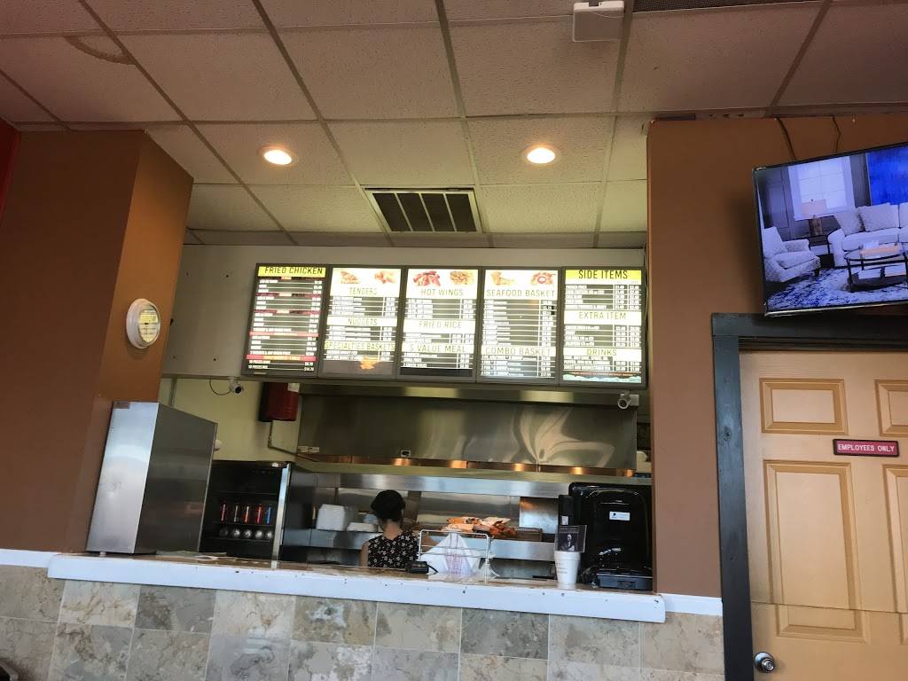 Bos Chicken & Seafood | restaurant | 9792 Forest Ln, Dallas, TX 75243, USA | 9726855767 OR +1 972-685-5767