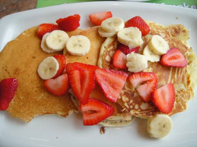 Eggsmart | restaurant | 4695 Yonge St, North York, ON M2N 5M3, Canada | 6477485584 OR +1 647-748-5584