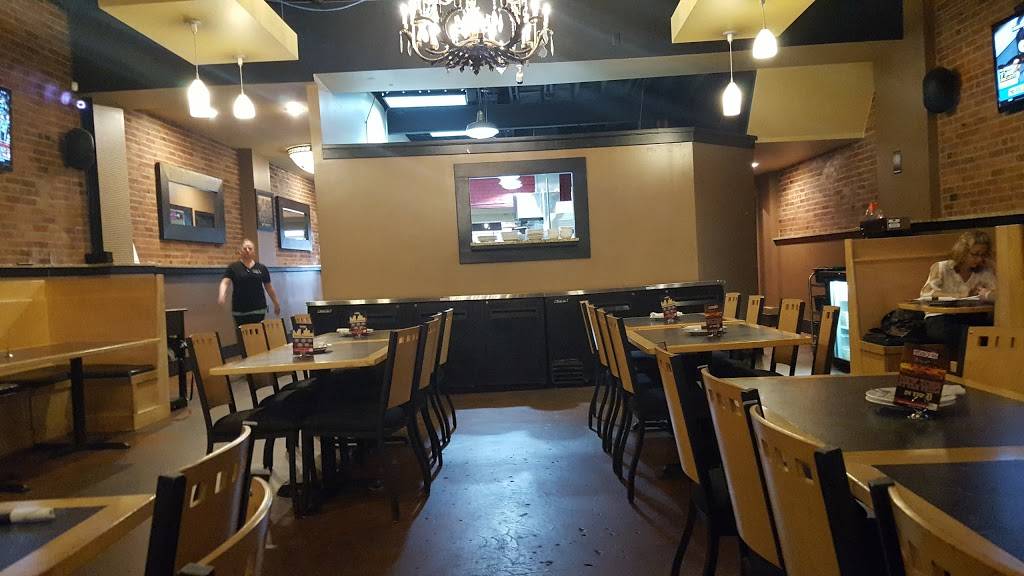 Tony Vs Tavern | restaurant | 5756 Cass Ave, Detroit, MI 48202, USA | 3138335595 OR +1 313-833-5595