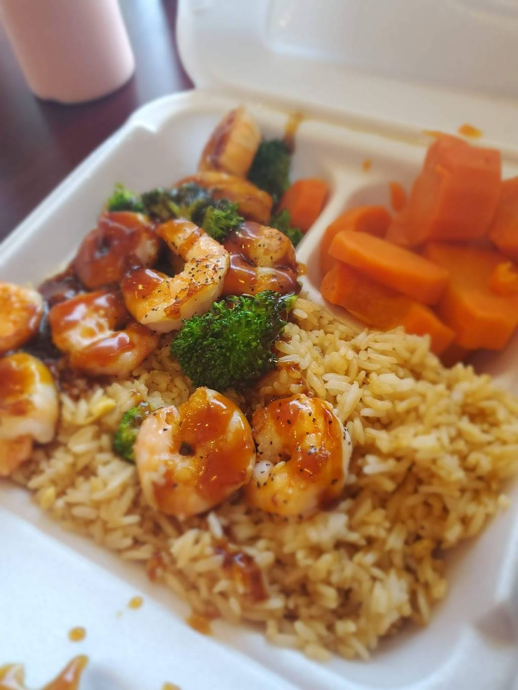 OEC Japanese Hibachi & Sushi | restaurant | 2300 McFarland Blvd E #6, Tuscaloosa, AL 35404, USA | 2054623381 OR +1 205-462-3381