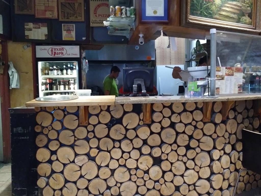 Pizza at the Brick Oven | restaurant | 3223, 122 Howe St, New Haven, CT 06511, USA | 2037774444 OR +1 203-777-4444