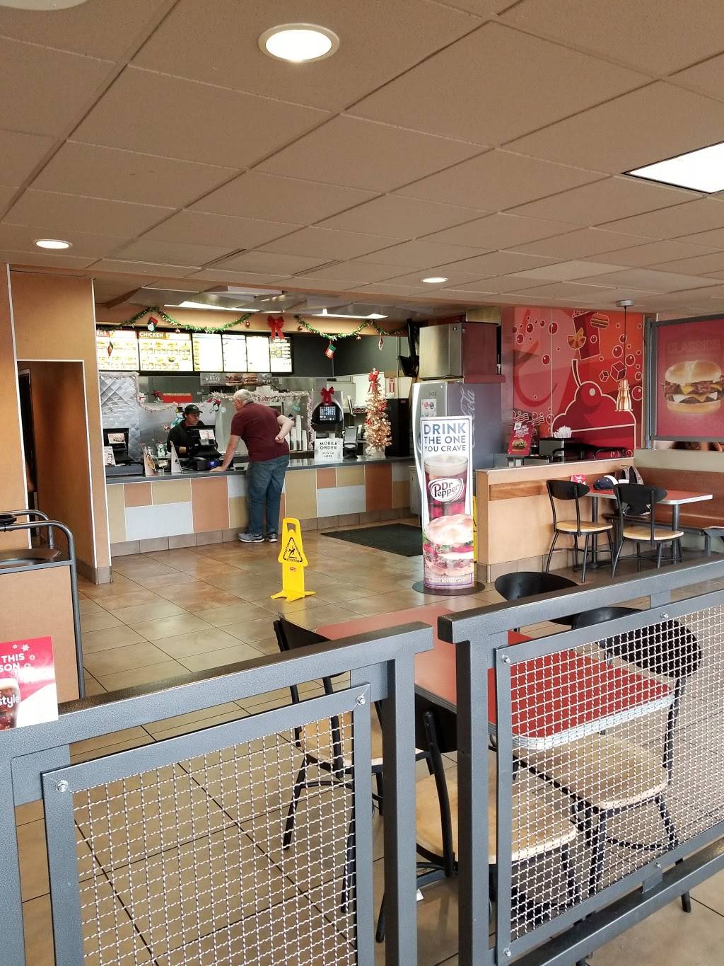 Jack in the Box | restaurant | 140 Broadway, El Cajon, CA 92021, USA | 6194424747 OR +1 619-442-4747