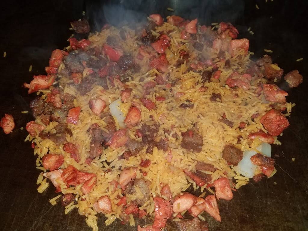 Crunchy Fried Chicken and Pizza | restaurant | 30 Fort Pleasant Ave, Springfield, MA 01108, USA | 4137333330 OR +1 413-733-3330