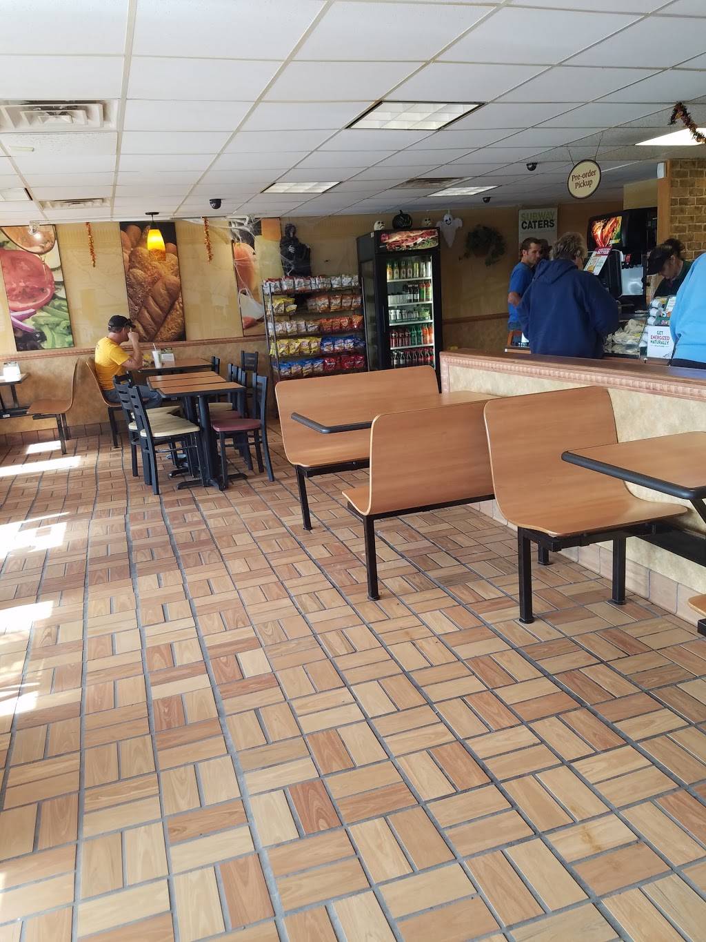 Subway | restaurant | 134 US-2, St Ignace, MI 49781, USA | 9066431140 OR +1 906-643-1140
