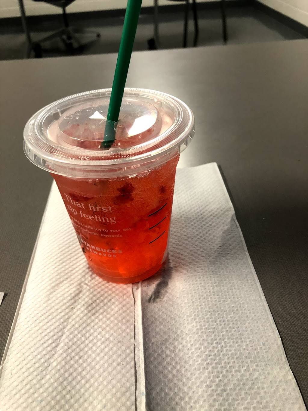 Starbucks | cafe | 325 E Lake Cook Rd, Palatine, IL 60074, USA | 8479912864 OR +1 847-991-2864