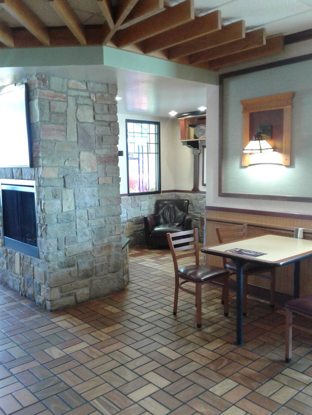 McDonalds | cafe | 3216 Owen Rd, Fenton, MI 48430, USA | 8106293636 OR +1 810-629-3636