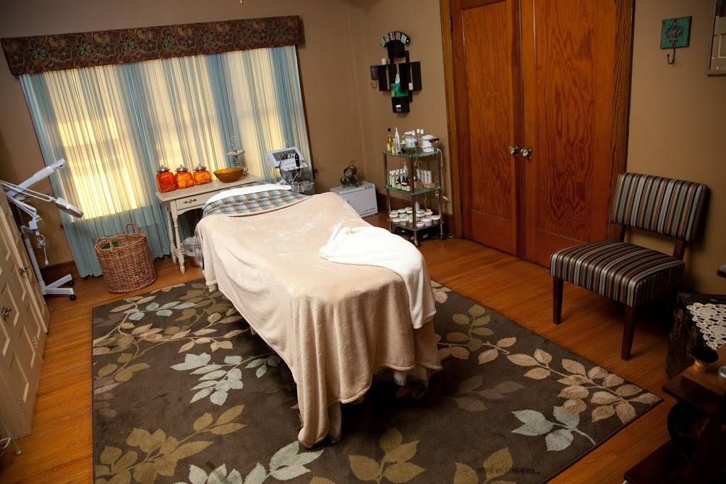Turning Leaf Massage And Spa | restaurant | 1531 19th Ave, Moline, IL 61265, USA | 3097571111 OR +1 309-757-1111