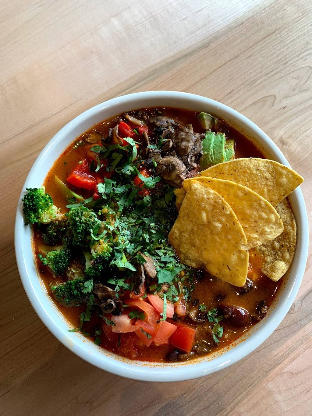 Freshii | restaurant | 250 E Wisconsin Ave, Milwaukee, WI 53202, USA | 4149210819 OR +1 414-921-0819