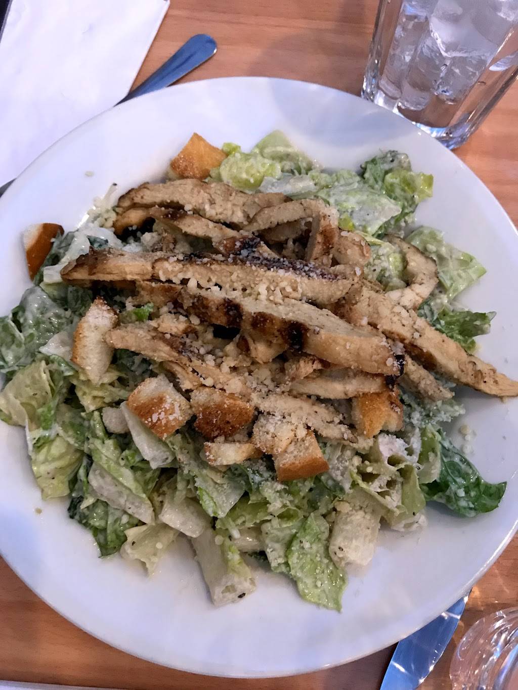 Valentinos | restaurant | 71-47 Kissena Blvd, Fresh Meadows, NY 11365, USA | 7185916464 OR +1 718-591-6464