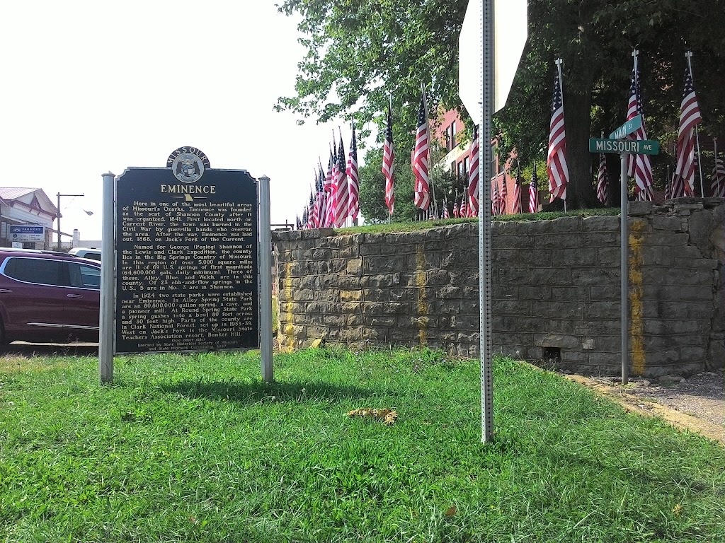 J&Bs Olde Tyme Family Restaurant | restaurant | 101 Main St, Eminence, MO 65466, USA | 5732263878 OR +1 573-226-3878