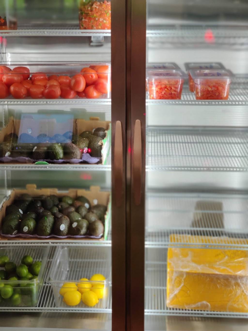 Del Taco | meal takeaway | 5130 W Bell Rd, Glendale, AZ 85308, USA | 6237727790 OR +1 623-772-7790